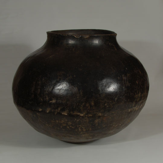 Historic San Juan Pueblo Pottery SC3816B